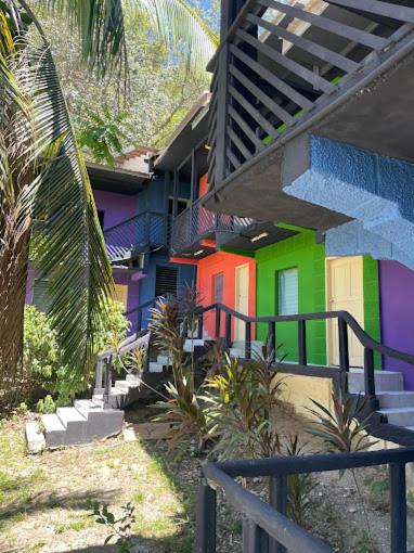Airport Inn Roatan Exteriér fotografie